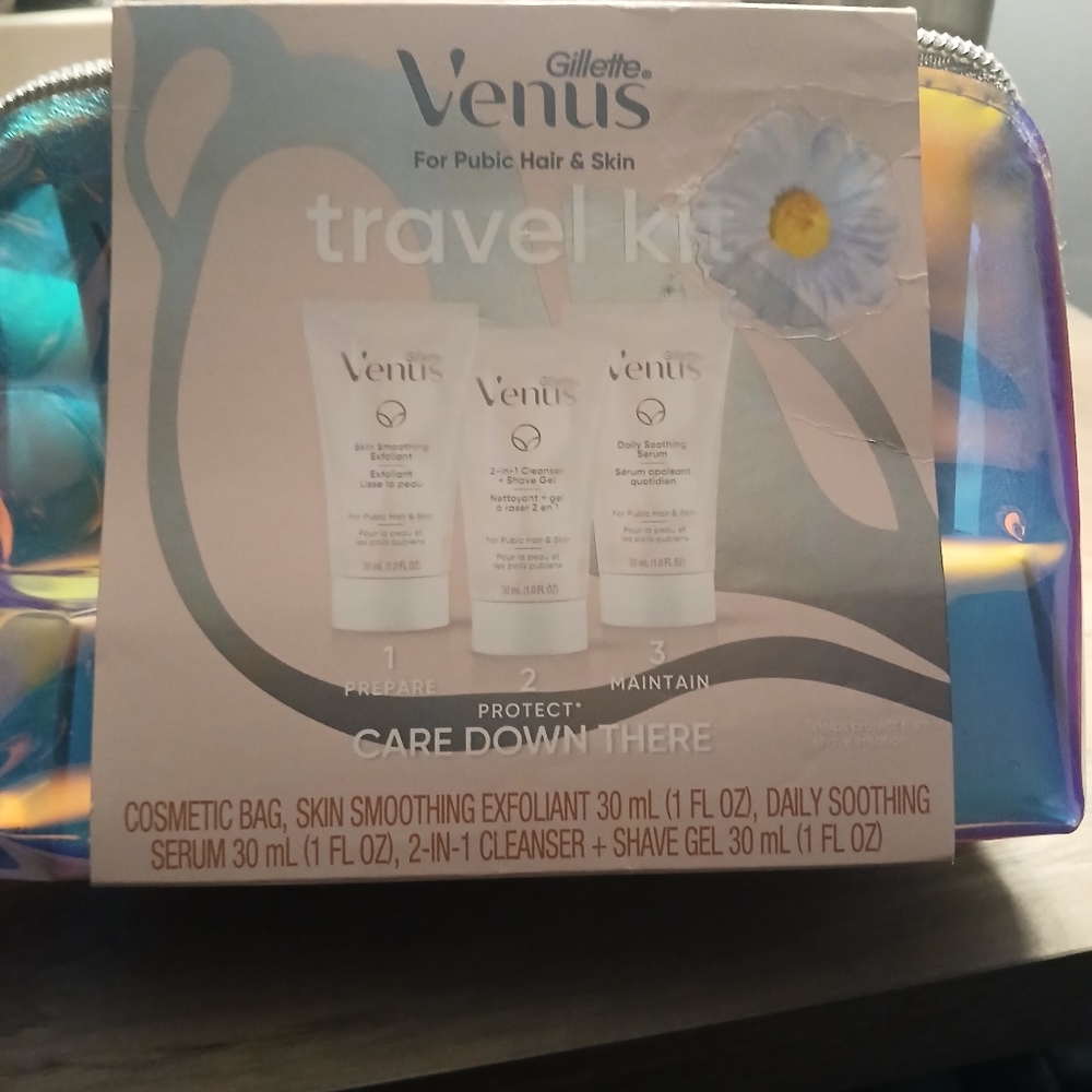 Venus "😺" travel kit